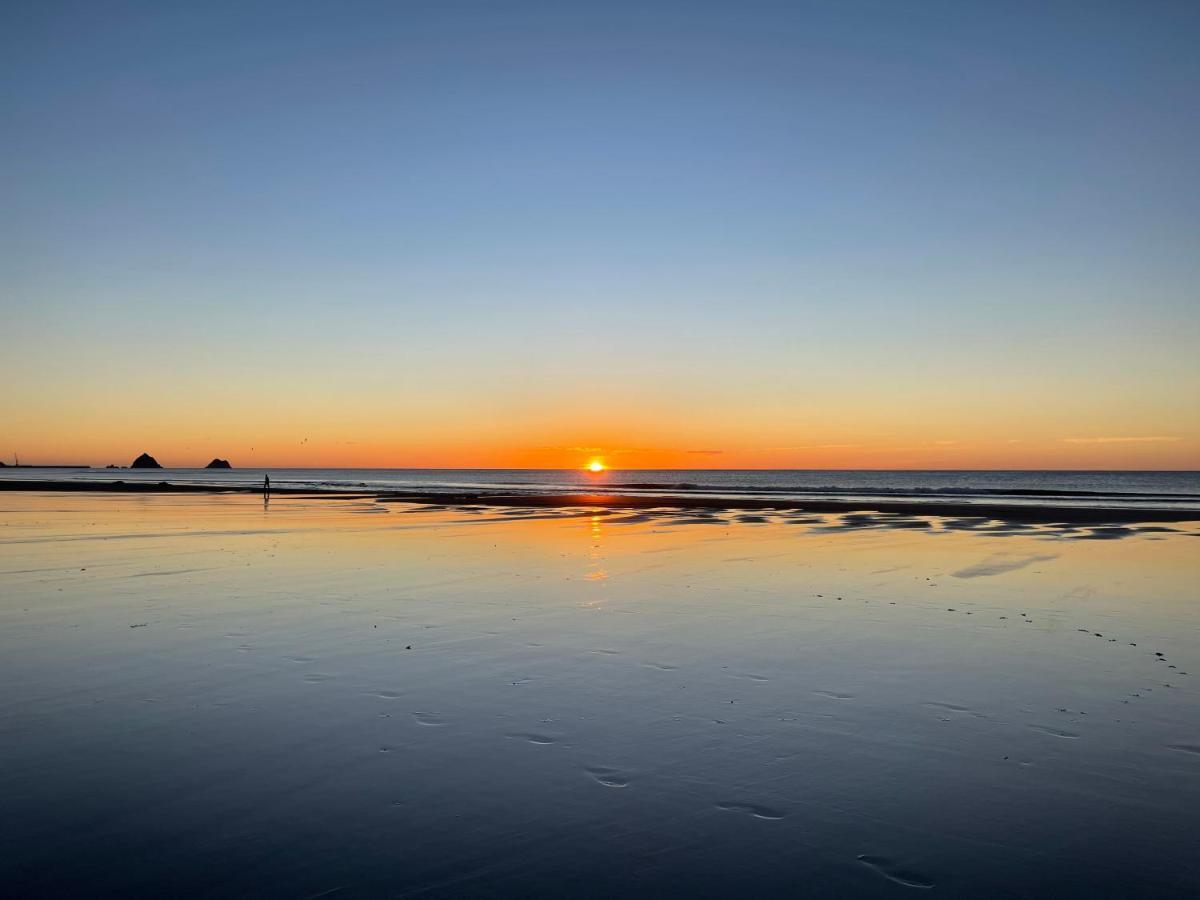 Ocean Front East End Beach House New Plymouth Exterior foto